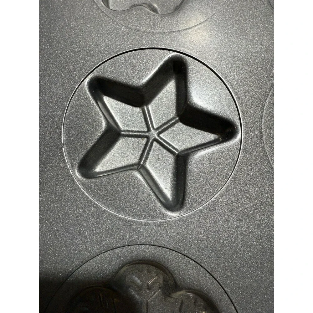 Wilton Christmas Cookie Pan Snowman Star Snowflake Jello Candy Mold Tray Set 2